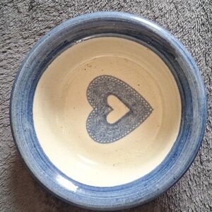 1995 Brinker Pots Pottery Bowl 5.5 in Blue and White w Heart Excellent Condition